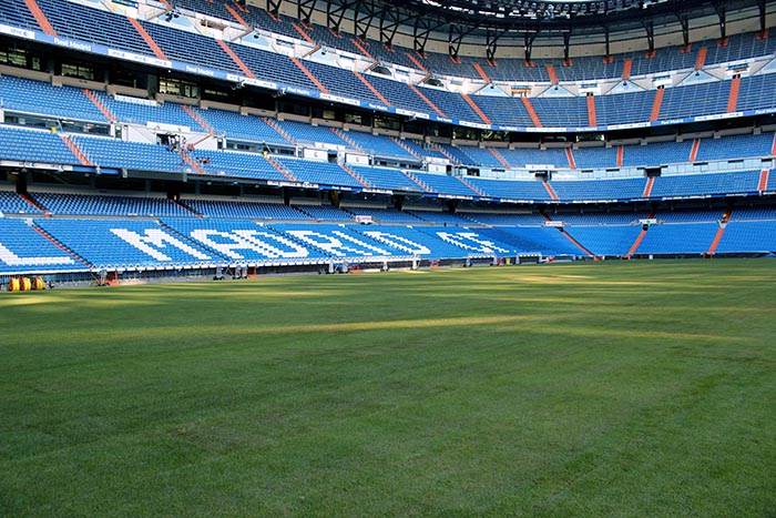 estadio-santiago-bernabeu-cesped-02