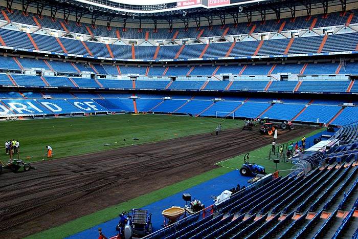 estadio-santiago-bernabeu-cesped-04