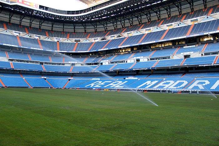 estadio-santiago-bernabeu-cesped-06